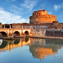 Poster image for the exhibition titled Cyprus & Italië: Gedeelde culturele identiteiten aan het begin van de geschiedenis