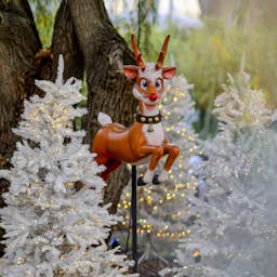 Poster image for the exhibition titled A Magical Winter at the Jardin d'Acclimatation