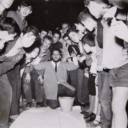 Poster image for the exhibition titled Alberto Greco: Lang Leve de Levende Kunst