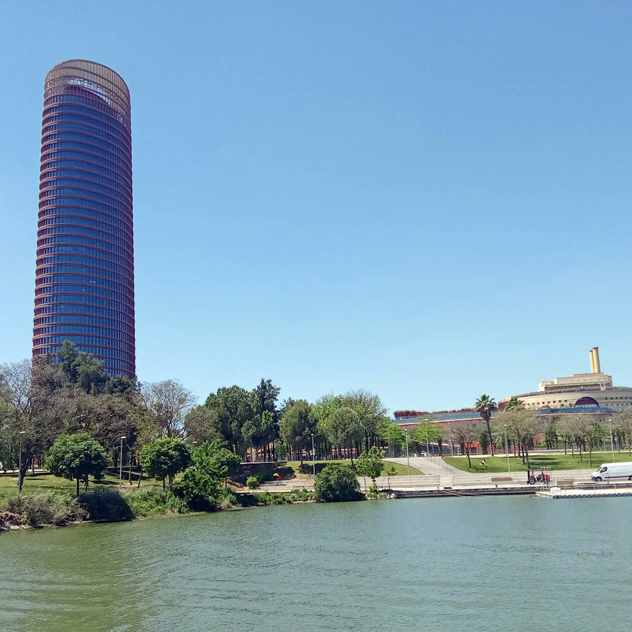 Picture of Paseos en barco por Sevilla in Sevilla